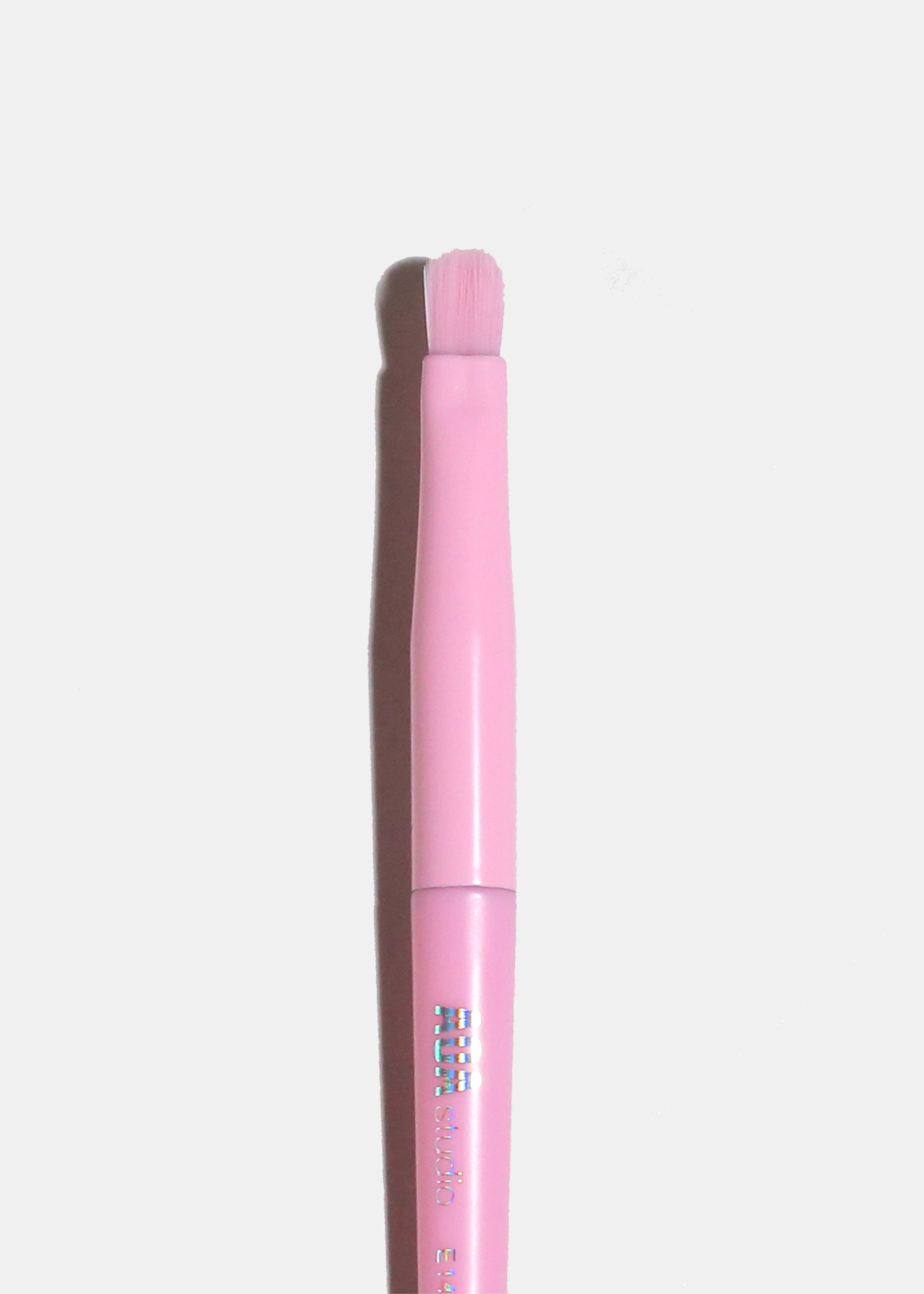 AOA Rainbow Single Brush – E142 Smudge Brush