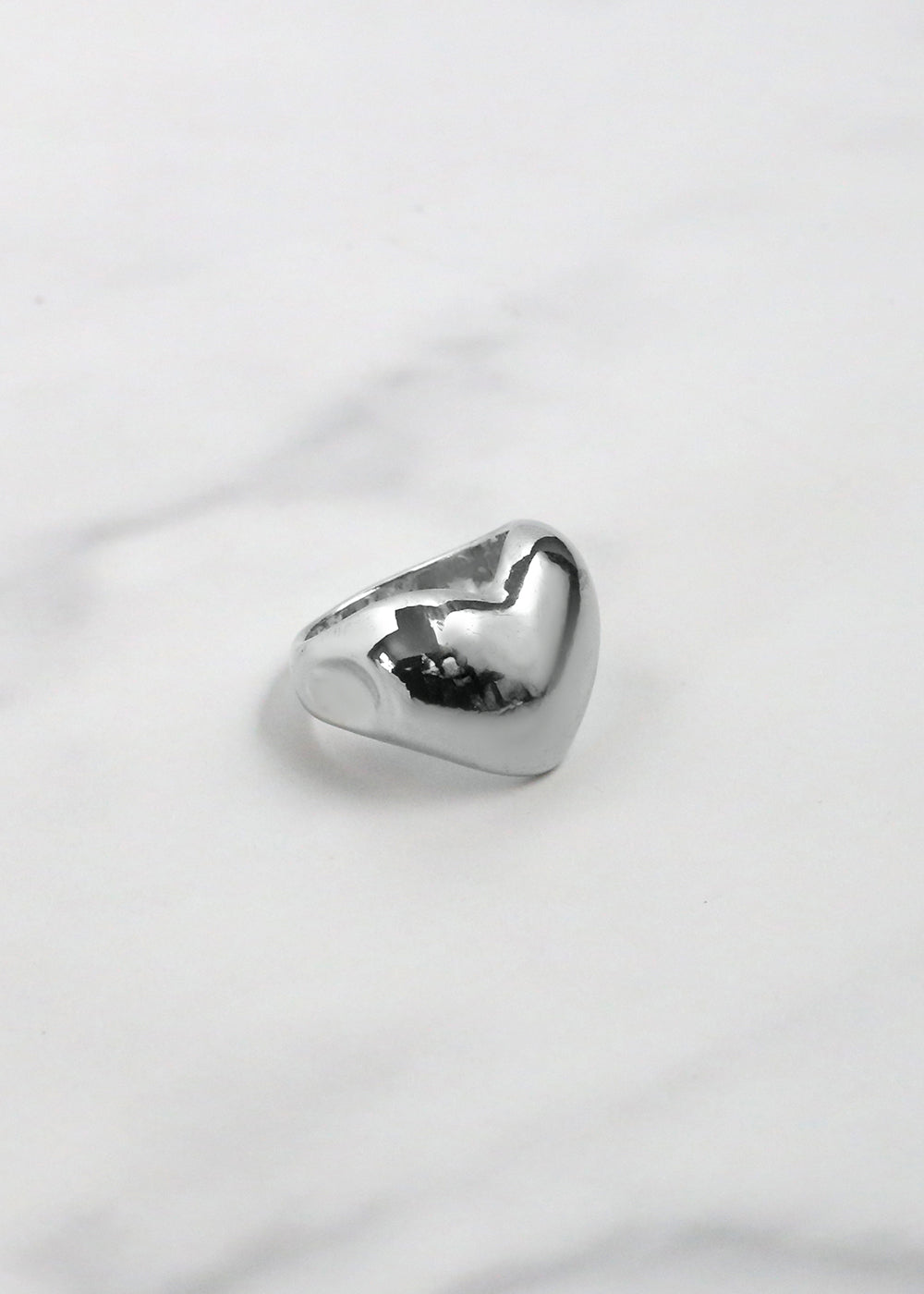 Chic Heart Ring