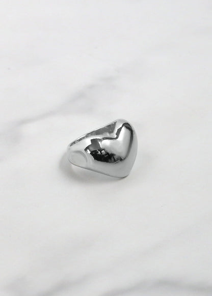 Chic Heart Ring